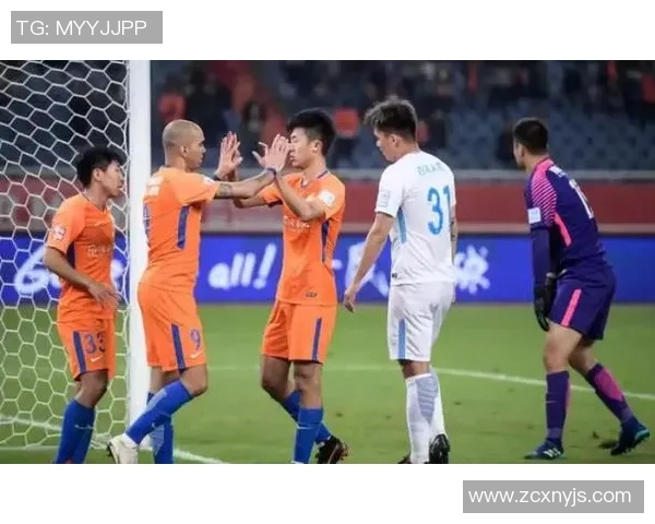 南京足球队杯赛征程回顾：拼搏与荣耀交织的奋斗故事